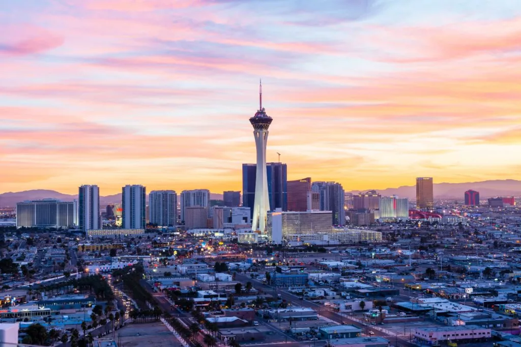 Skyline of Las Vegas with observation needle in the center.